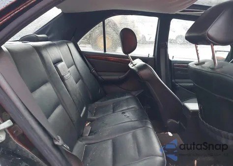 1999 Mercedes-Benz C 280 z USA, uszkodzony, nr VIN WDBHA29G7XA742653